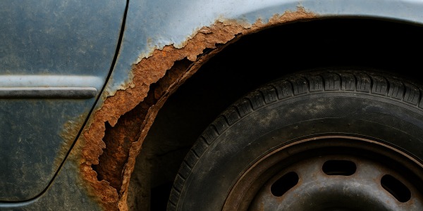 Cómo arreglar un coche oxidado y prolongar su vida útil
